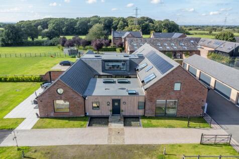 Drakelow Gorse Farm, Yatehouse Lane... 4 bed barn conversion for sale