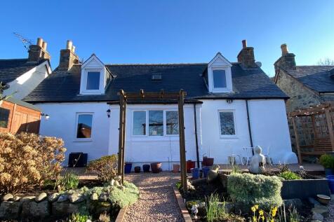 2 bedroom detached house for sale