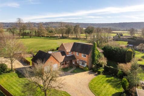 High Street, Kingston Blount... 5 bed detached house for sale