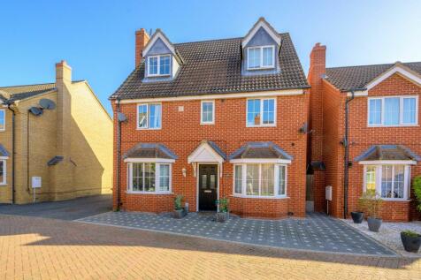 5 bedroom detached house for sale