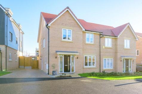 Hampton Heights, Peterborough PE7 4 bed semi