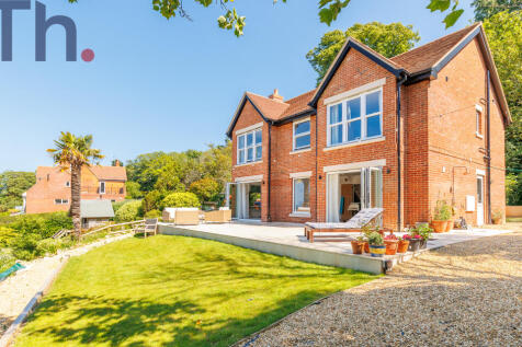 Egypt Hill, Cowes PO31 4 bed detached house for sale