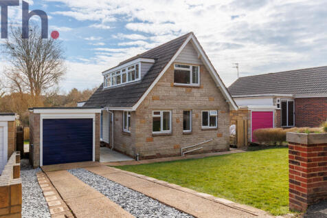 Brading, Sandown PO36 4 bed detached house for sale