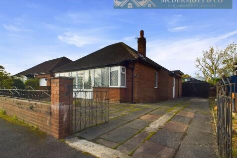 2 bedroom detached bungalow for sale