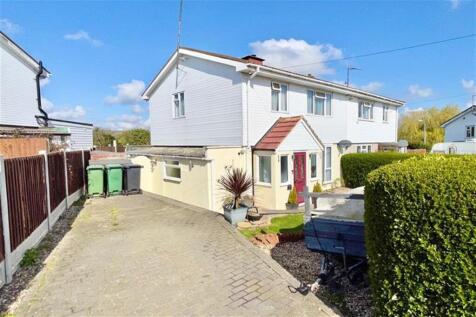 Rosemary Avenue, Braintree, CM7 3 bed semi