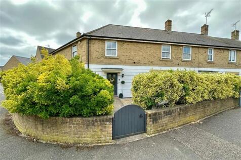 Gresley Drive, Braintree, CM7 4 bed terraced house for sale