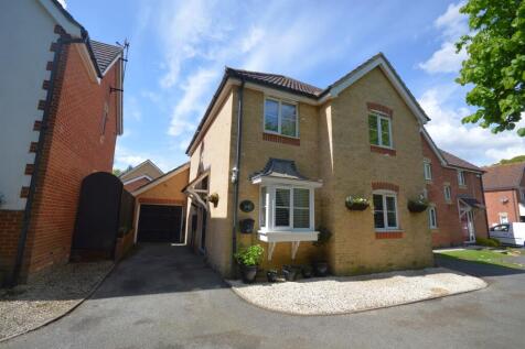 Bourchier Avenue, Braintree, CM7 4 bed detached house for sale