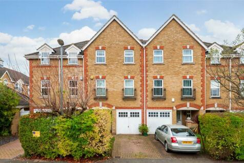 4 bedroom terraced house for sale