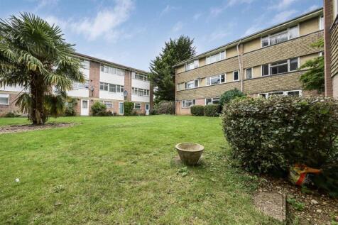 Thornbury Road, Isleworth 2 bed maisonette for sale