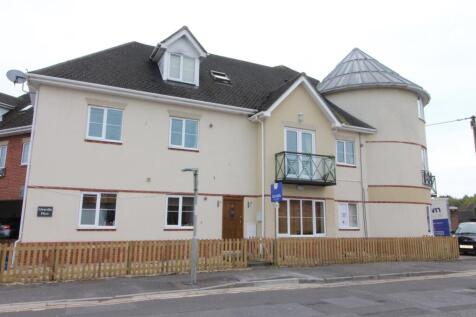 Ringwood Road, Christchurch 2 bed penthouse for sale