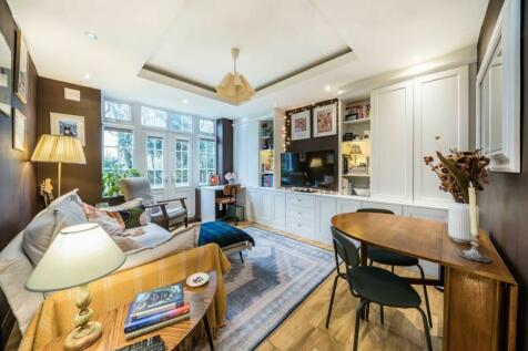 Streatham Close, London SW16 1 bed flat for sale