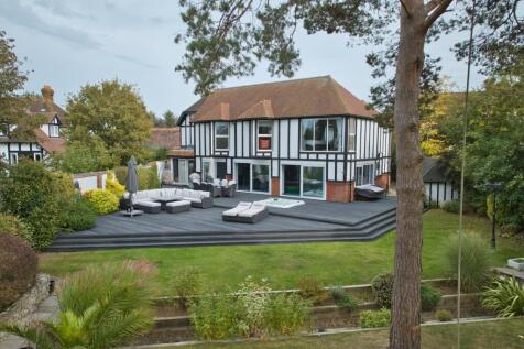 Chestfield Road, Whitstable, CT5 6 bed detached house for sale
