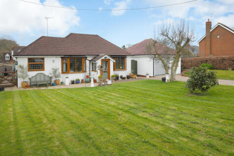 Canterbury Road, Ashford, TN25 3 bed bungalow for sale