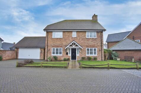 St. Crispin Close, Deal, CT14 4 bed detached house for sale