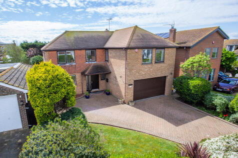 Daryngton Avenue, Birchington, CT7 5 bed detached house for sale
