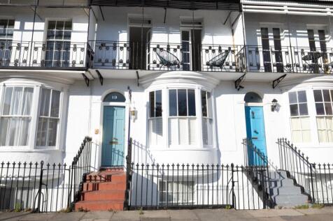 Spencer Square, Ramsgate, CT11 4 bed terraced house for sale
