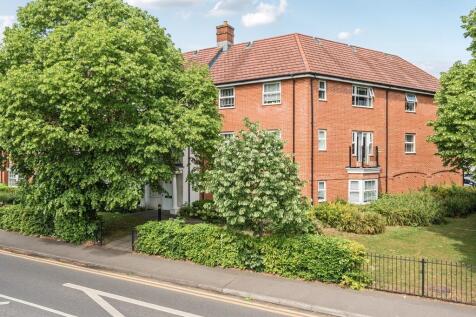 Wokingham,  Berkshire,  RG41 2 bed flat for sale
