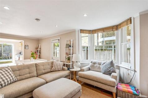 Hubert Grove, London, SW9 2 bed apartment for sale
