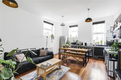 The Courtyard, Alexander Studios... 2 bed apartment for sale