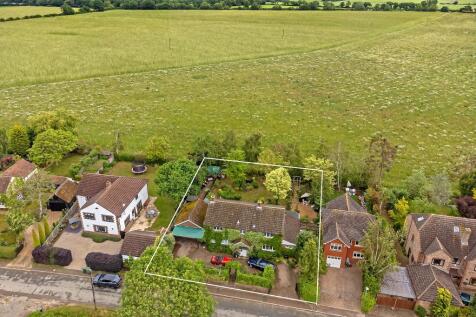Northwood End Road, Haynes... 4 bed detached house for sale