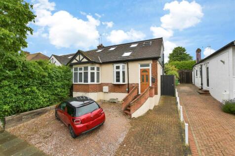 4 bedroom chalet for sale