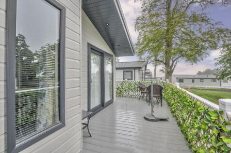 2 bedroom park home for sale