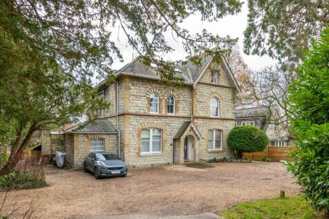 Alders Road, Alders House, RH2 1 bed apartment for sale