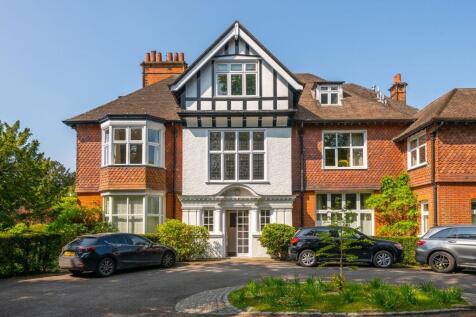 Wray Common Road, Reigate, RH2 2 bed apartment for sale