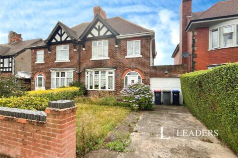 3 bedroom semi-detached house for sale