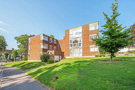 Dormans Close, Northwood, Middlesex 2 bed apartment for sale