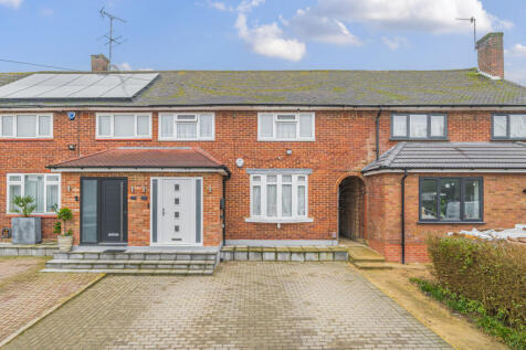 3 bedroom terraced house for sale