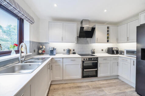 Ransom Close, Watford, Hertfordshire 2 bed retirement property for sale