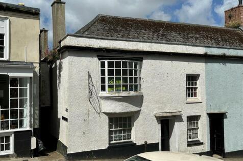 Church Street, Helston TR13 2 bed flat for sale