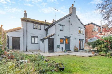 3 bedroom cottage for sale