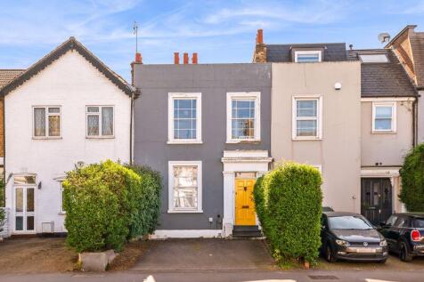 4 bedroom terraced house for sale