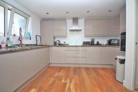 The Drive, Hove 3 bed apartment for sale