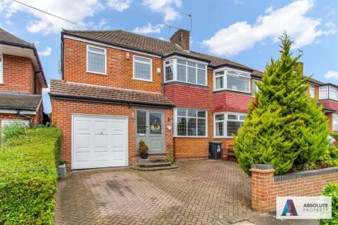 4 bedroom semi-detached house for sale