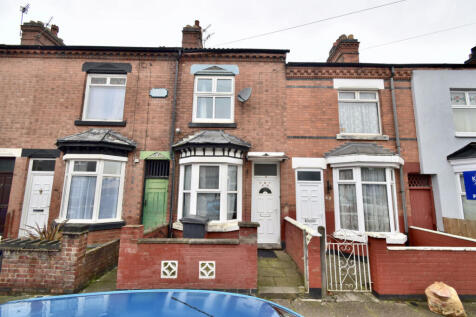 Bridge Road, New Humberstone... 4 bed terraced house for sale