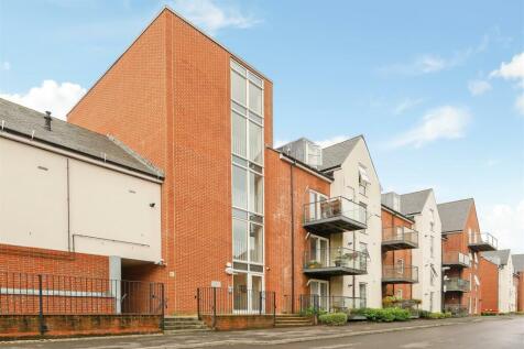 John Rennie Road, Chichester 2 bed flat for sale