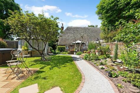 Midhurst Road, Lavant 2 bed house for sale