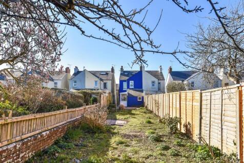 Spitalfield Lane, Chichester 2 bed house for sale