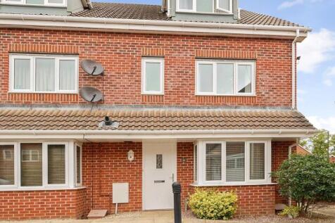 Graylingwell Drive, Chichester 1 bed apartment for sale