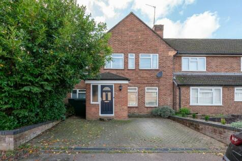 5 bedroom semi-detached house for sale