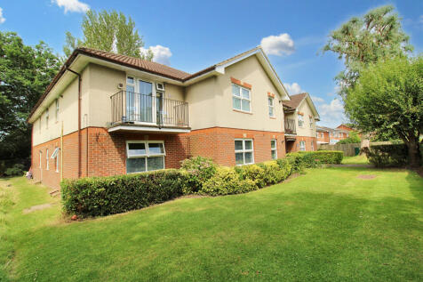 Vienna Court, Vesey Close... 2 bed apartment for sale