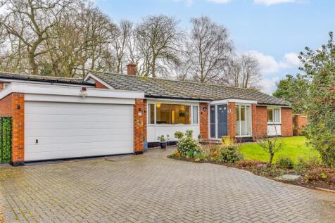 3 bedroom detached bungalow for sale