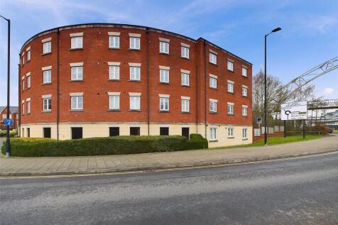 Brookbank Close, Cheltenham... 2 bed apartment for sale