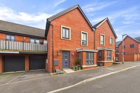 Denman Avenue, Cheltenham... 4 bed terraced house for sale