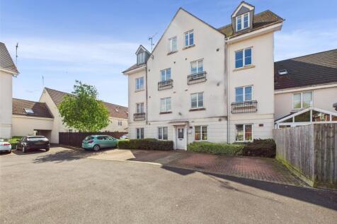 Siskin Drive, Cheltenham... 2 bed apartment for sale
