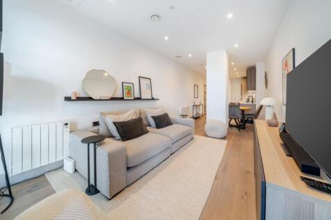 Clapham Road, London, SW9 2 bed flat for sale