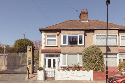 Barriedale, New Cross, London SE14 3 bed end of terrace house for sale